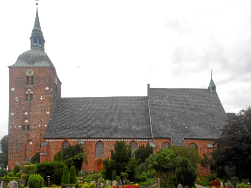 Außenansicht der St. Nikolai Kirche in Burg auf Fehmarn