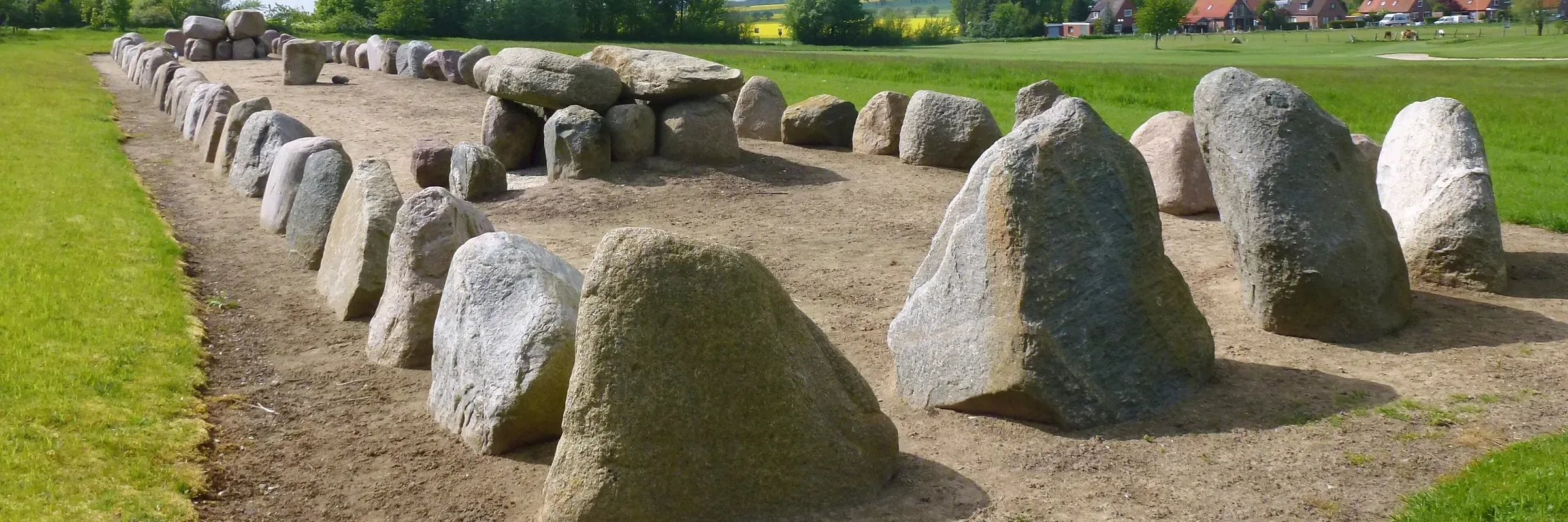 Großsteingrab Langbett am Wulfener Berg auf Fehmarn