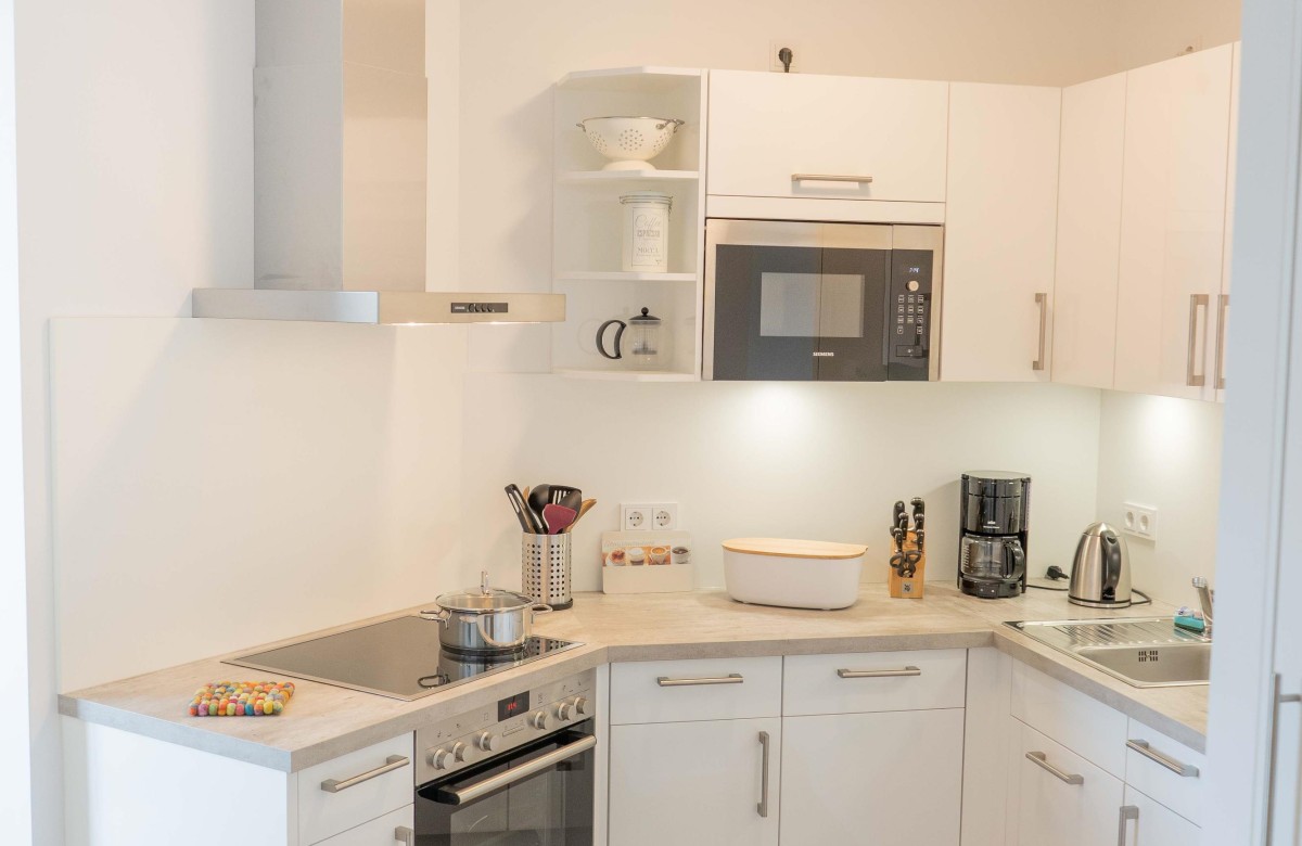 Küche in der Ferienwohnung am Niendorfer Platz in Burg auf Fehmarn