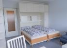 Doppelbett in der Ferienwohnung für 2 Personen am Südstrand auf Fehmarn
