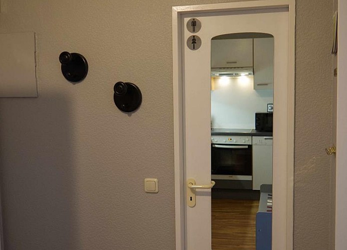 Eingang zum Badezimmer der Ferienwohnung Inselblume 79