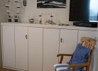 Schrankbett und TV in der Ferienwohnung auf Fehmarn am Südstrand