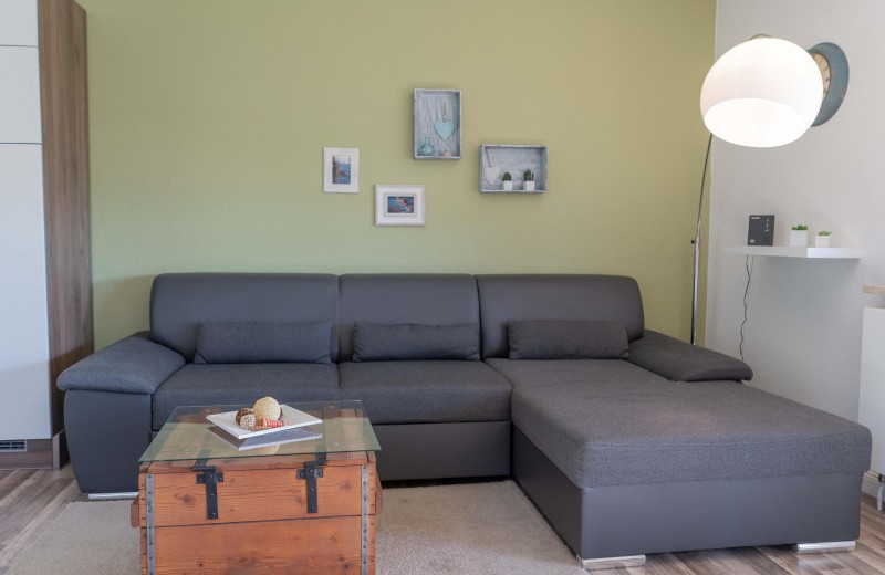 Couch in der Ferienwohnung für 3 Personen auf Fehmarn