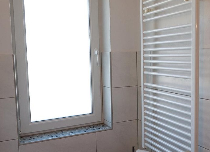 Handtuchheizung im 2. Bad vom Ferienhaus mit Hund auf Fehmarn