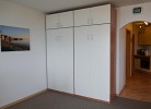 Eingeklapptes Schrankbett in der Ferienwohnung Inselblume 03 auf Fehmarn