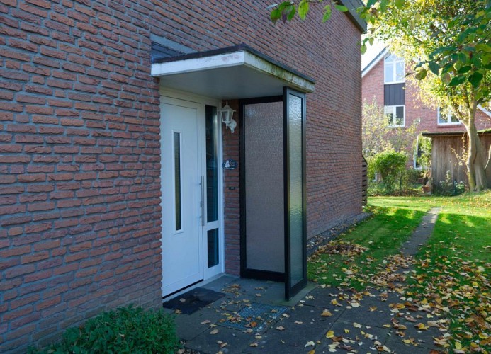 Eingangstür zur Ferienwohnung Inselblume 15 in Neue Tiefe auf Fehmarn