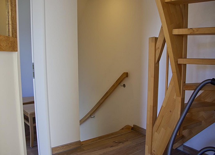 Flur mit Treppe im Ferienhaus für 6 Personen auf Fehmarn