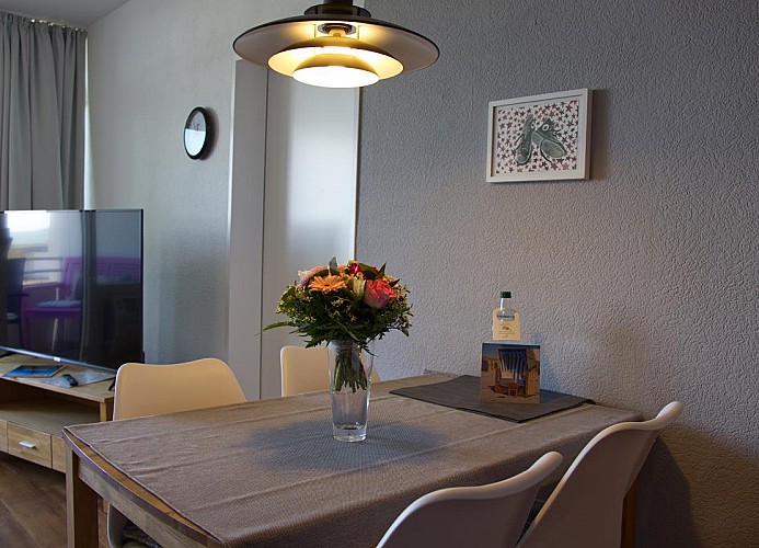 Esstisch für 4 Personen in der Ferienwohnung