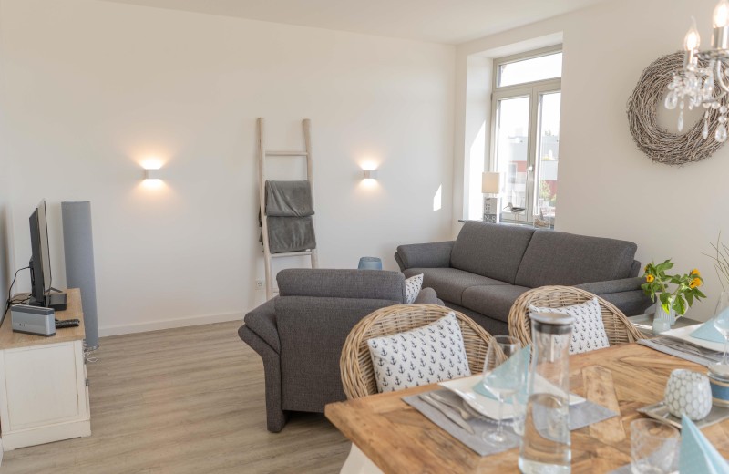 Wohnzimmer in der Ferienwohnung auf Fehmarn in Burg