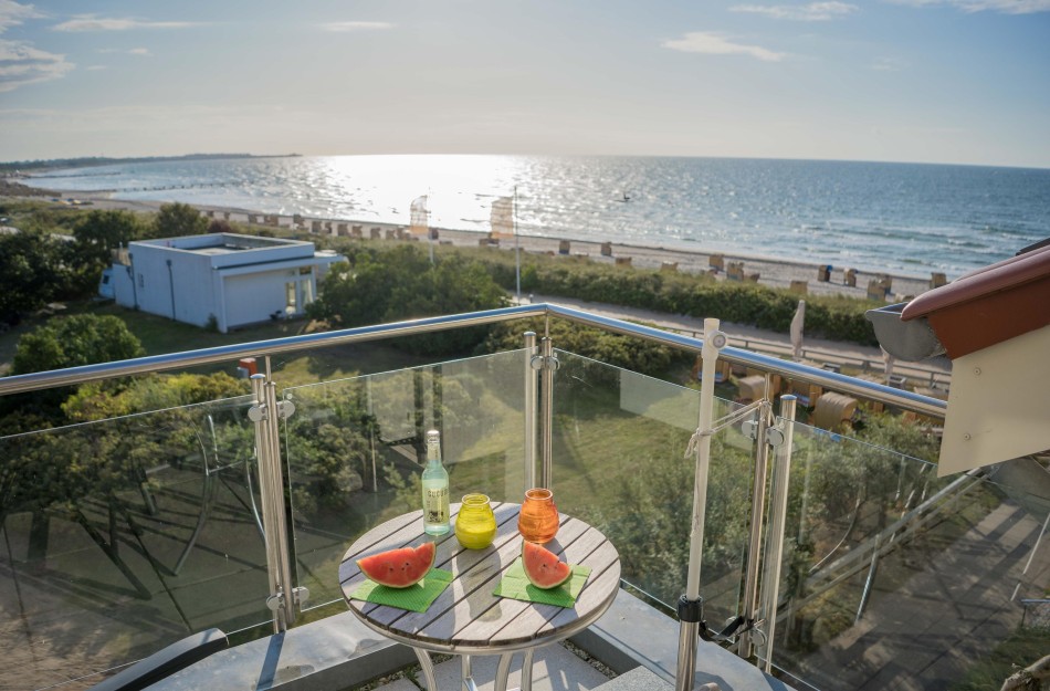 Meerblick vom Balkon der Ferienwohnung Inselblume 71 am Südstrand auf Fehmarn