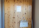 Schrank im Eingangsbereich der Ferienwohnung auf Fehmarn