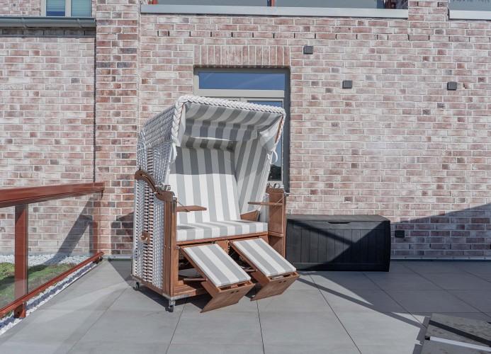Strandkorb auf der Dachterrasse der Ferienwohnung für 4 Personen in Burg auf Fehmarn