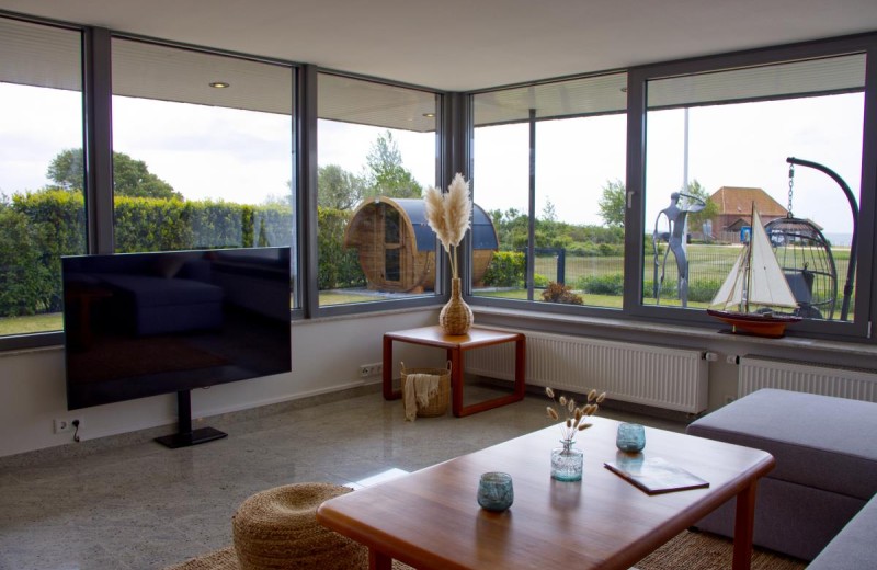 Wohnzimmer der Inselblume 82 mit Blick auf das Meer