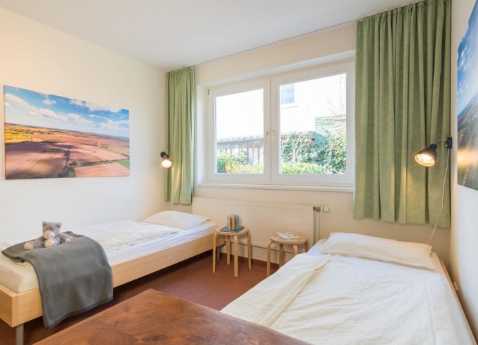 Einzelbetten in der Ferienwohnung in Burg für 4 Personen