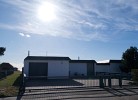 Außenansicht auf den Bungalow Inselblume 82 von der Straße aus
