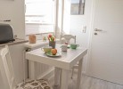 Esstisch in der Küche der Ferienwohnung für 2 Personen in Burg auf Fehmarn