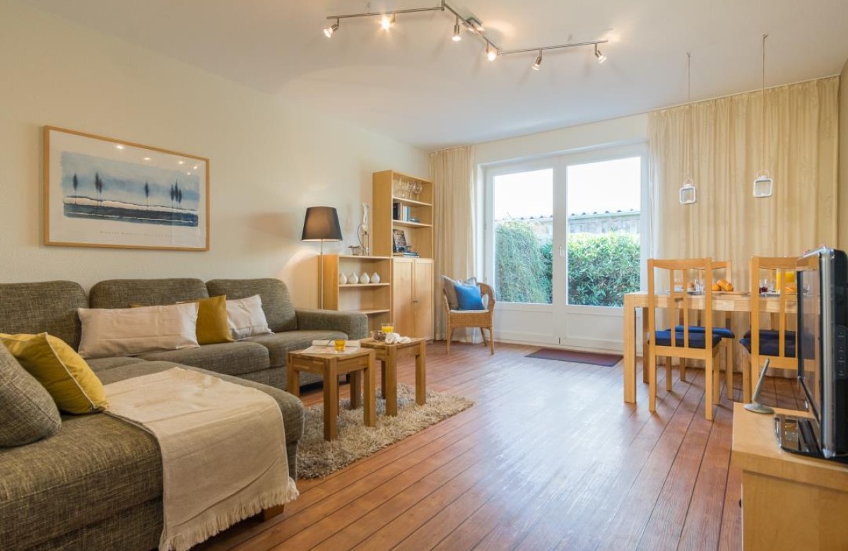 Wohnzimmer der Ferienwohnung für 4 Personen in Burg