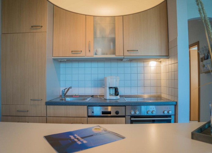 Küchenzeile in der Fewo in Burgtiefe