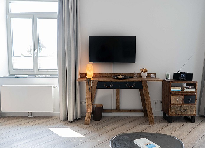 TV in der Ferienwohnung am Niendorfer Platz auf Fehmarn in Burg