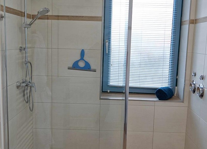 Ebenerdige Dusche in der Ferienwohnung am Südstrand