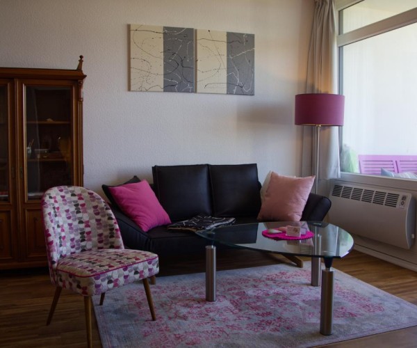 Wohnzimmer der Ferienwohnung Inselblume 79 auf Fehmarn direkt am Südstrand