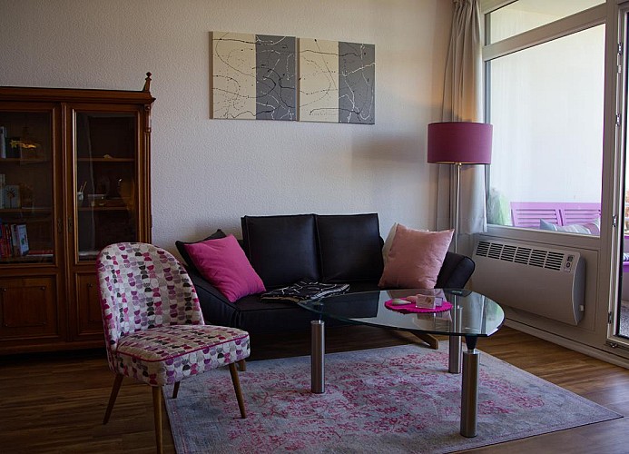 Wohnzimmer der Ferienwohnung Inselblume 79 auf Fehmarn direkt am Südstrand