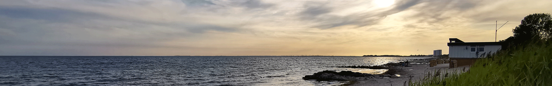 Panorama blick auf die Küste der Ostsee